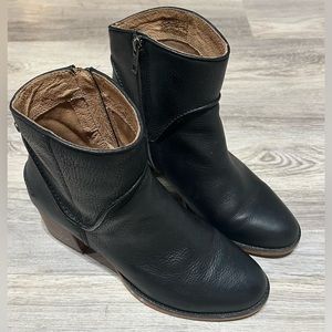 UGG Black leather boots 8.5